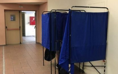 ΥΠΕΣ σε Δήμους: Ζητά ενημέρωση για επάρκεια σε κάλπες & παραβάν – Εκλογές το Μάιο 2019