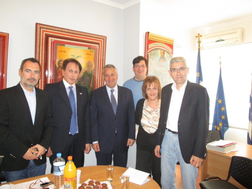 Συνάντηση Βορίδη με Θανάση Παναγόπουλο και μέλη του Εμπορικού Συλλόγου Αιγιάλειας