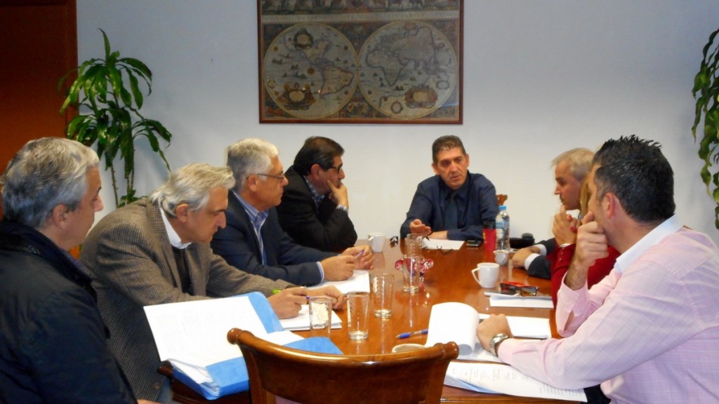 Σύσκεψη για τη διαχείριση των αδέσποτων ζώων στην Περιφέρεια