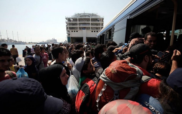 Πάνω από 3.500 πρόσφυγες στο λιμάνι
