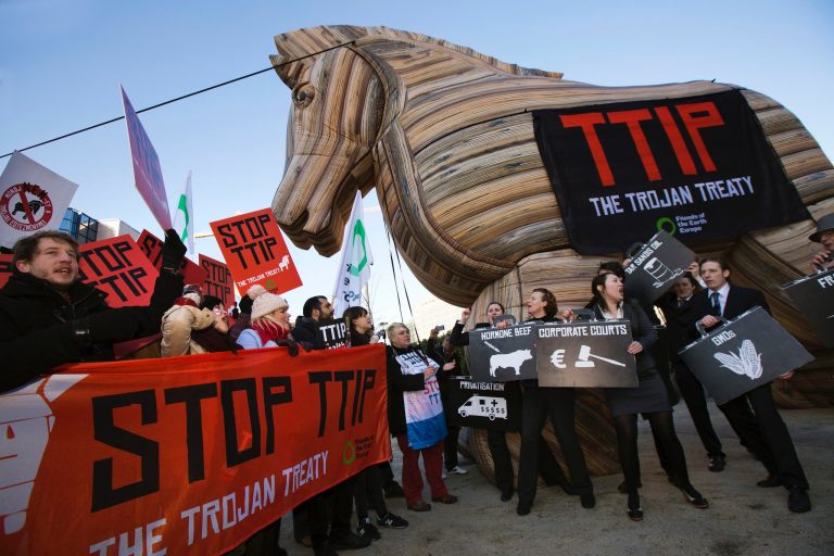 ΔΡΑΣΥ ΑΙΓΙΑΛΕΩΝ: Οι Δήμοι απέναντι στην TTIP