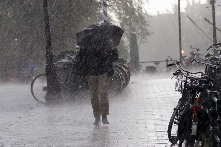Απότομη επιδείνωση του καιρού από το βράδυ του Πάσχα