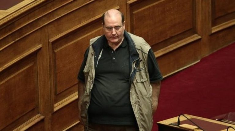 Φίλης για εμφύλιο: Να αναδιαμορφωθούν τα σχολικά βιβλία της ιστορίας