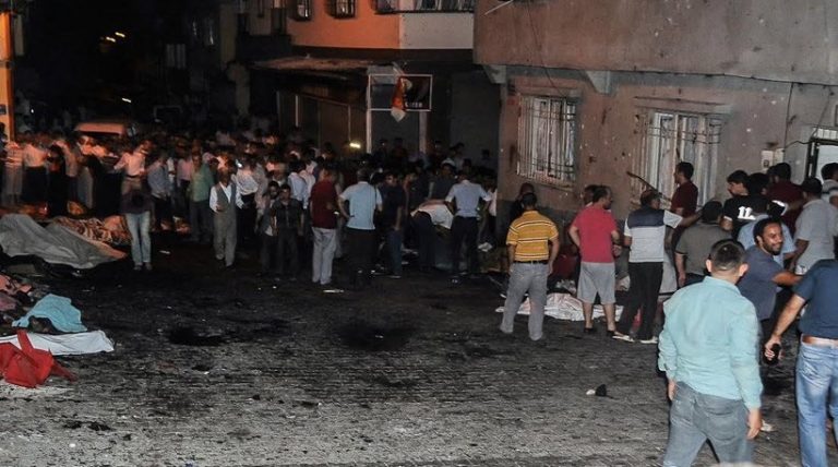 Φρίκη: Τον θάνατο στον γάμο στην Τουρκία σκόρπισε παιδί 12-14 ετών!