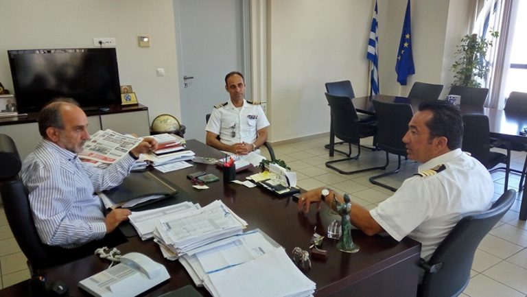 Συνάντηση του Απ. Κατσιφάρα με τον νέο Κεντρικό Λιμενάρχη Πατρών Δ. Κυριακουλόπουλο