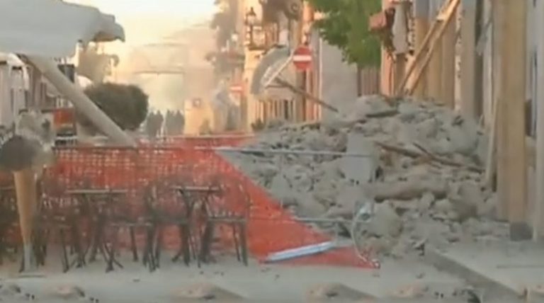 Νέος σεισμός 6,7 Ρίχτερ στην κεντρική Ιταλία – Άνοιξε η γη