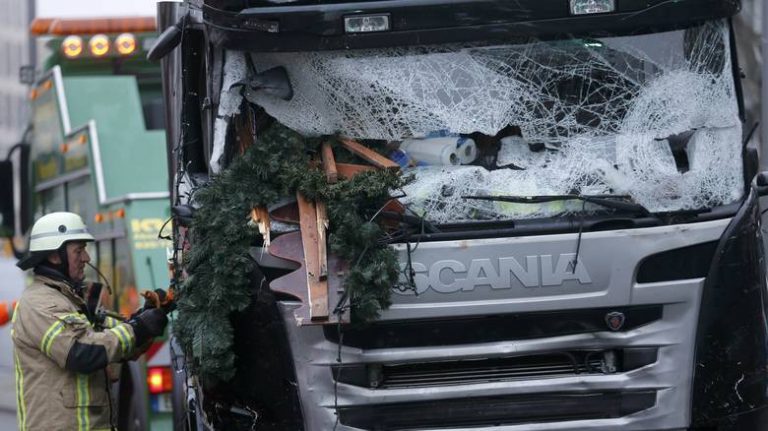 Επίθεση Βερολίνο: Το Ισλαμικό Κράτος ανέλαβε επίσημα την ευθύνη