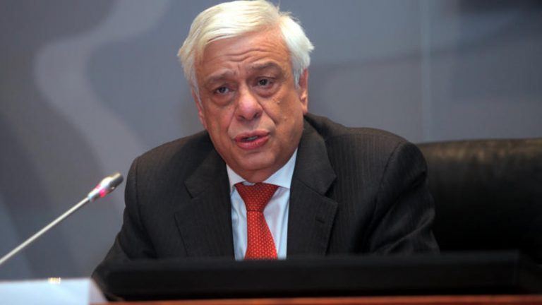 Παυλόπουλος: “Ο Ερντογάν ας κάνει ό,τι νομίζει – Εμείς δεν θα αφήσουμε να πέσει τίποτα κάτω”