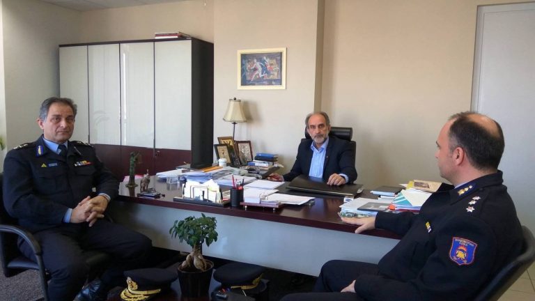 Συνάντηση Απ. Κατσιφάρα με τον νέο Περιφερειακό Διοικητή της Πυροσβεστικής αρχιπύραρχο Κ. Κυριακόπουλο