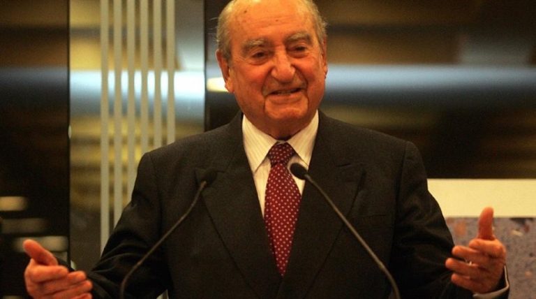 Απεβίωσε ο Κωνσταντίνος Μητσοτάκης σε ηλικία 99 ετών