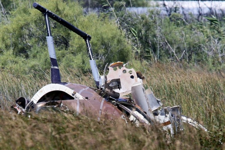 Δύο νεκροί από την πτώση ψεκαστικού ελικοπτέρου στον Σχοινιά