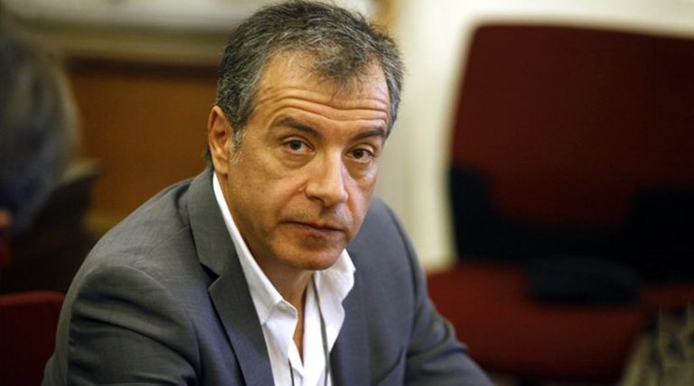 Σταύρος Θεοδωράκης: «Τελικά δεν είναι όλα καλά με την υγεία μου…»