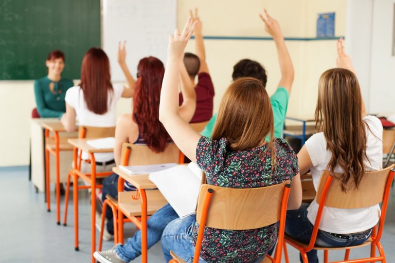 Παιδεία: Τα σενάρια για το εξεταστικό σύστημα