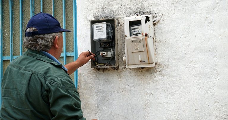 ΔΕΔΔΗΕ: Η ΔΕΗ θα προχωρήσει σε 35.000 διακοπές μέχρι την Πρωτοχρονιά