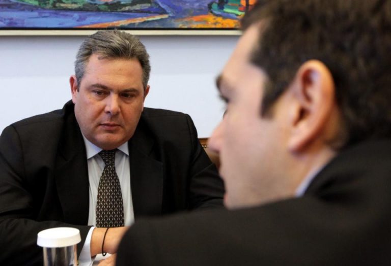 Σε πολιτικό εφιάλτη για την κυβέρνηση εξελίσσεται το «σκοπιανό»