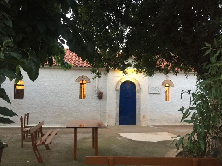 Γιορτάζει το εκκλησάκι της Αγίας Άννας στην Κουνινά Αιγίου