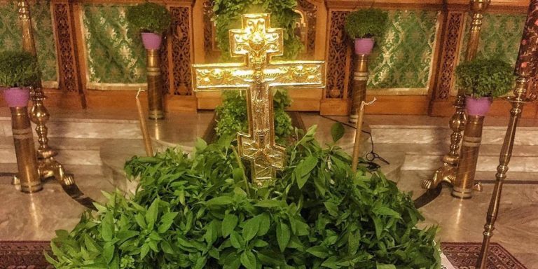 Η ύψωση του Τιμίου Σταυρού – Πανηγυρικός ο σημερινός εορτασμός