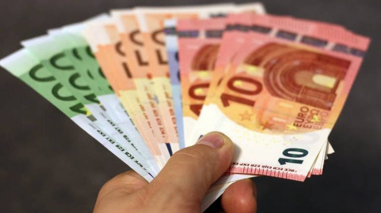 Ξεκινούν οι αιτήσεις για τα γαμήλια βοηθήματα από το Γάτειο Κληροδότημα Αιγίου