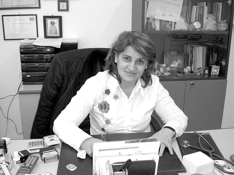 Νίκη Μαλεβίτη: “Με βαθειά θλίψη αποχαιρετούμε την αγαπημένη μας συνάδελφο και φίλη Κατερίνα Υφαντή”
