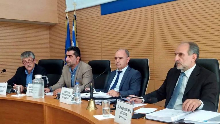 Κατσιφάρας: Να στηριχθούν και να αποζημιωθούν οι ελαιοπαραγωγοί  –Επικοινωνία του Περιφερειάρχη με τον Υπουργό Αγροτικής Ανάπτυξης