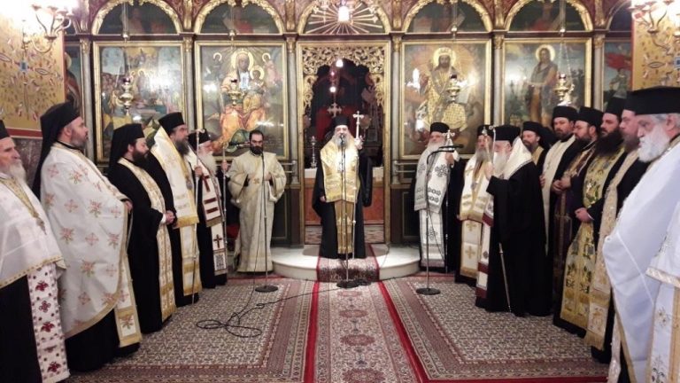 Σε κλίμα συγκίνησης η εξόδιος ακολουθία  του Ιωάννη Παρασκευαΐδη παρουσία αρκετών Μητροπολιτών