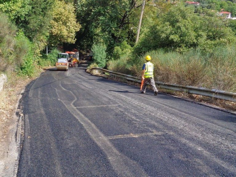Ξεκινούν νέα οδικά έργα σε Καλάβρυτα, Δυτική Αχαΐα και Αιγιάλεια- Ποιες παρεμβάσεις προγραμματίζονται και που