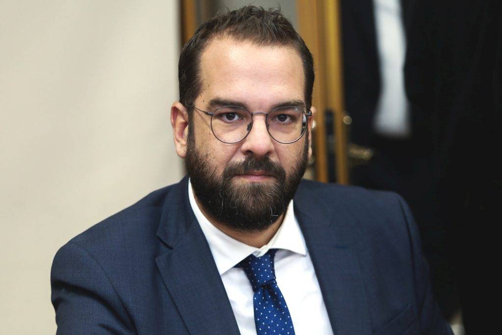 Ν. Φαρμάκης: «Ενημερώνουμε την κοινωνία, στηρίζουμε το δημόσιο σύστημα υγείας, δημιουργούμε πανστρατιά προσφοράς»
