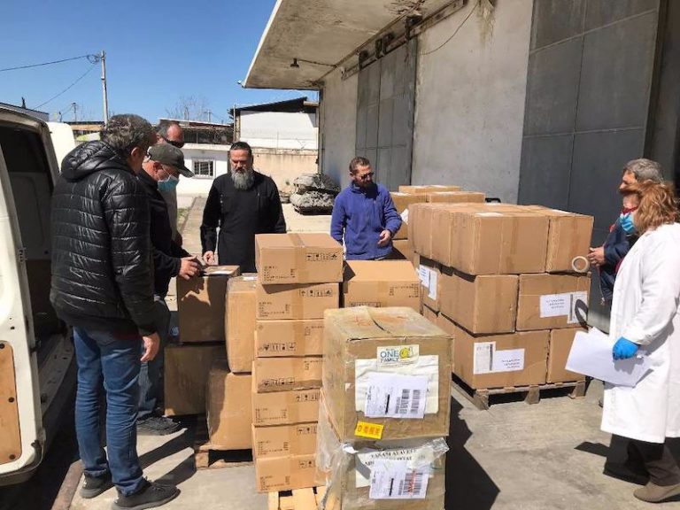 Παράδοση υγειονομικού υλικού αξίας 300.000 ευρώ από την Εκκλησία της Ελλάδος προς το Υπουργείο Υγείας
