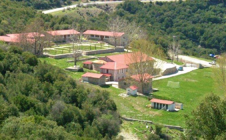 Έναρξη της κατασκηνωτικής περιόδου με τις ευλογίες του Μητροπολίτου μας κ. Ιερωνύμου
