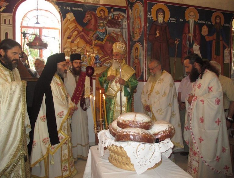 Γιορτάστηκε στο Μικρόνι η ανακομιδή των Λειψάνων του Αγίου Νεκταρίου
