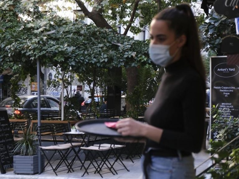 Ανοίγει σήμερα η εστίαση – Πώς θα λειτουργήσει