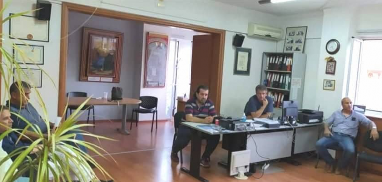 Αίγιο: Καταστηματάρχες και αντιπολίτευση ετοιμάζουν κινητοποιήσεις και ζητούν άνοιγμα της Μητροπόλεως