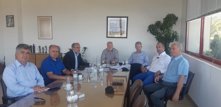 Είναι χρέος της Περιφέρειας να προστατέψει το προϊόν της σταφίδας – Να συζητηθεί στο Περιφερειακό Συμβούλιο