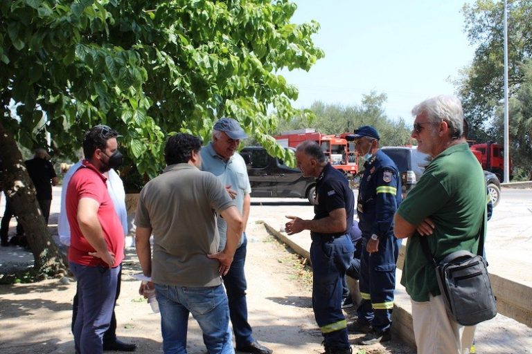 Kλιμάκιο της ΤΕ Αχαΐας του ΚΚΕ περιοδεύει στις πυρόπληκτες περιοχές