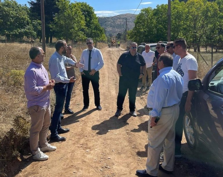Επίσκεψη Φαρμάκη στον δρόμο Κουνινά – Ρακίτα όπου ξεκίνησαν οι εργασίες κατασκευής του οδικού άξονα