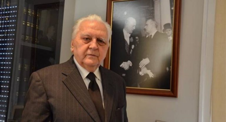 Βασίλης Μπεκίρης: “Τουρισμός: η μόνη μας διέξοδος”