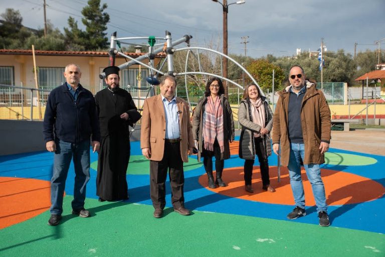 Ξεκίνησε η λειτουργία της νέας πρότυπης Παιδικής Χαράς “ΚΙΒΩΤΟΣ”, τέρμα Μητροπόλεως στο Αίγιο