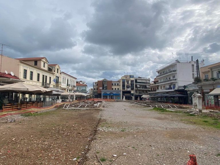 Το θέμα της ανάπλασης της πλατείας Αγίας Λαύρας στη συνεδρίαση του δημοτικού συμβουλίου Αιγιάλειας