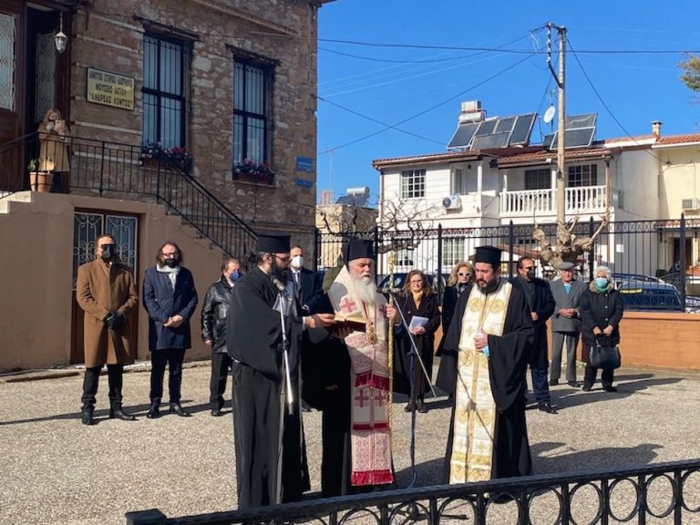 “Μυστική Συνέλευση Βοστίτσας”: Επιμνημόσυνη δέηση και κατάθεση στεφάνων στο Μνημείο του Λόντου