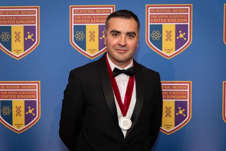 Ο τίτλος του “Regius” Professor στον Αιγιώτη ακαδημαϊκό Θέμη Προδομάκη