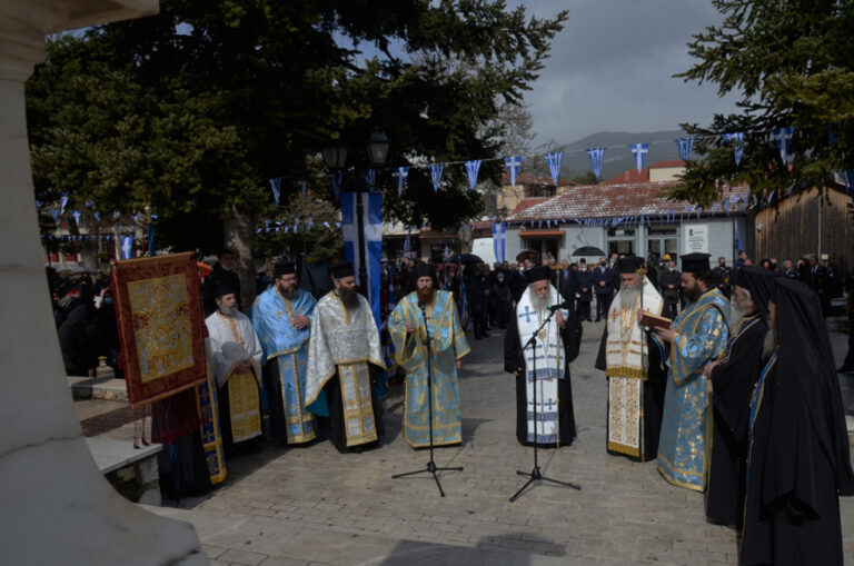 Τα Καλάβρυτα γιόρτασαν με λαμπρότητα  την επέτειο της Απελευθέρωσης της πόλης