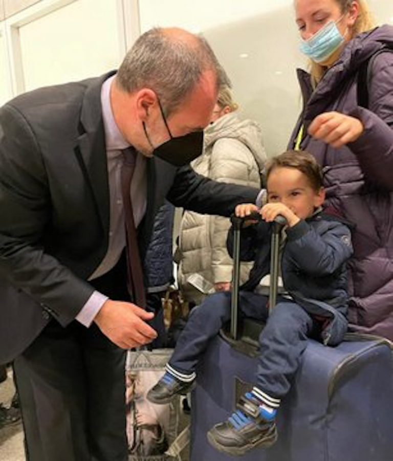  Κατσανιώτης: Παραμένουμε στο πλευρό των ομογενών μας