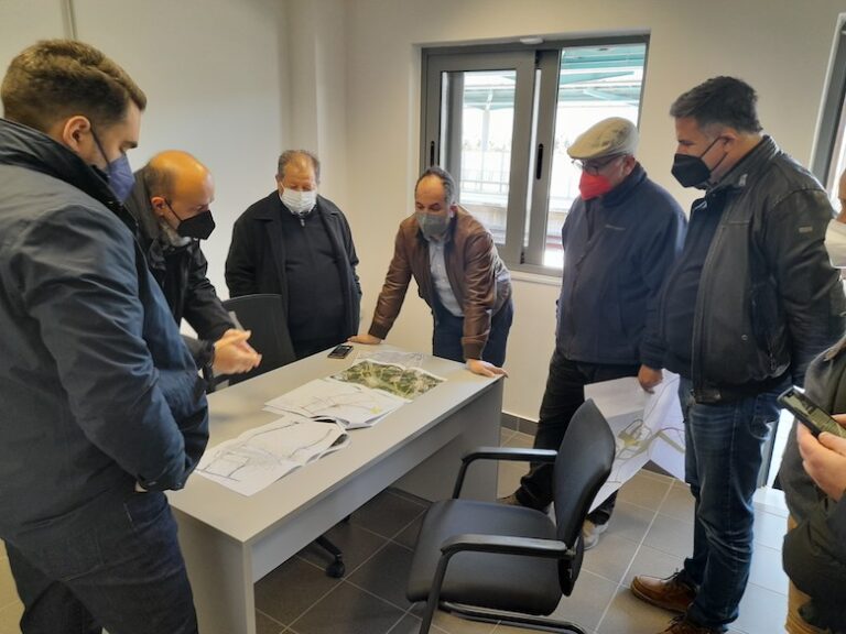 Γόνιμη συνεργασία Δήμου Αιγιαλείας και ΕΡΓΟΣΕ για την προσβασιμότητα στο νέο σιδηροδρομικό σταθμό Αιγίου