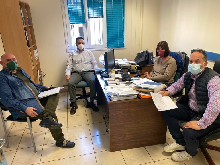 Πυροπροστασία στις σχολικές μονάδες του Δήμου Αιγιαλείας
