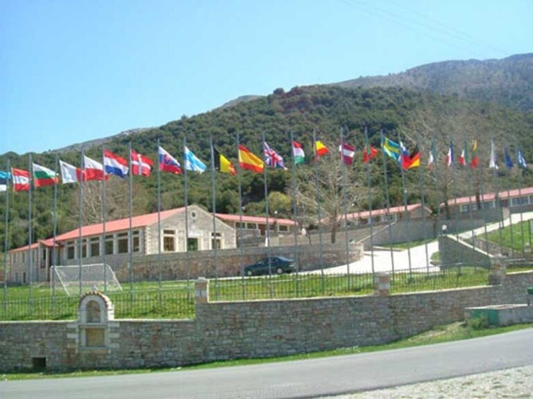 Ευχαριστήριες και συγχαρητήριες ευχές για τη συνδρομή στη λειτουργία των κατασκηνώσεων της Ιεράς Μητροπόλεως