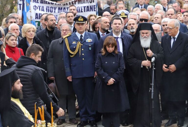 Φαρμάκης: «Στη μνήμη όσων χάθηκαν θα δείχνουμε παντού τη Ράχη του Καπή, μέχρι την πλήρη δικαίωση»