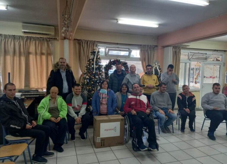 Συλλογή πλαστικών πωμάτων στο ΕΚΑΜΕ Αιγίου