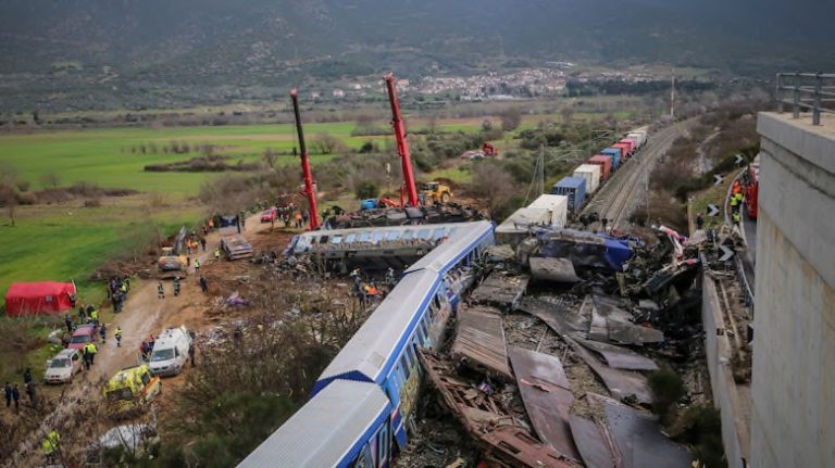 Τριήμερο εθνικό πένθος με απόφαση Μητσοτάκη
