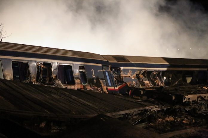ΣΥΓΚΡΟΥΣΗ ΔΥΟ ΑΜΑΞΟΣΤΟΙΧΙΩΝ ΣΤΑ ΤΕΜΠΗ(ΛΕΩΝΙΔΑΣ ΤΖΕΚΑΣ/EUROKINISSI)
