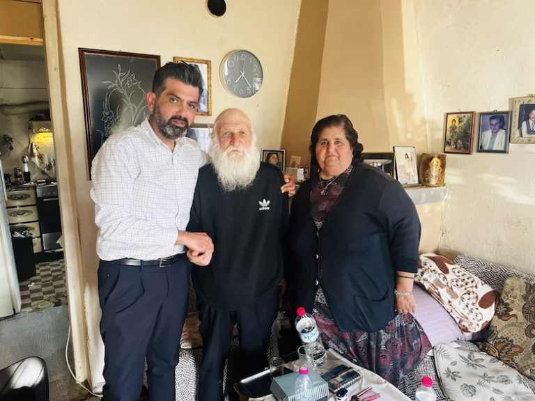 Nίκος Σπηλιόπουλος: “Υποσχέθηκα στον εαυτό μου, να κάνω το ομορφότερο ταξίδι με μόνη αποσκευή την καρδιά μου”